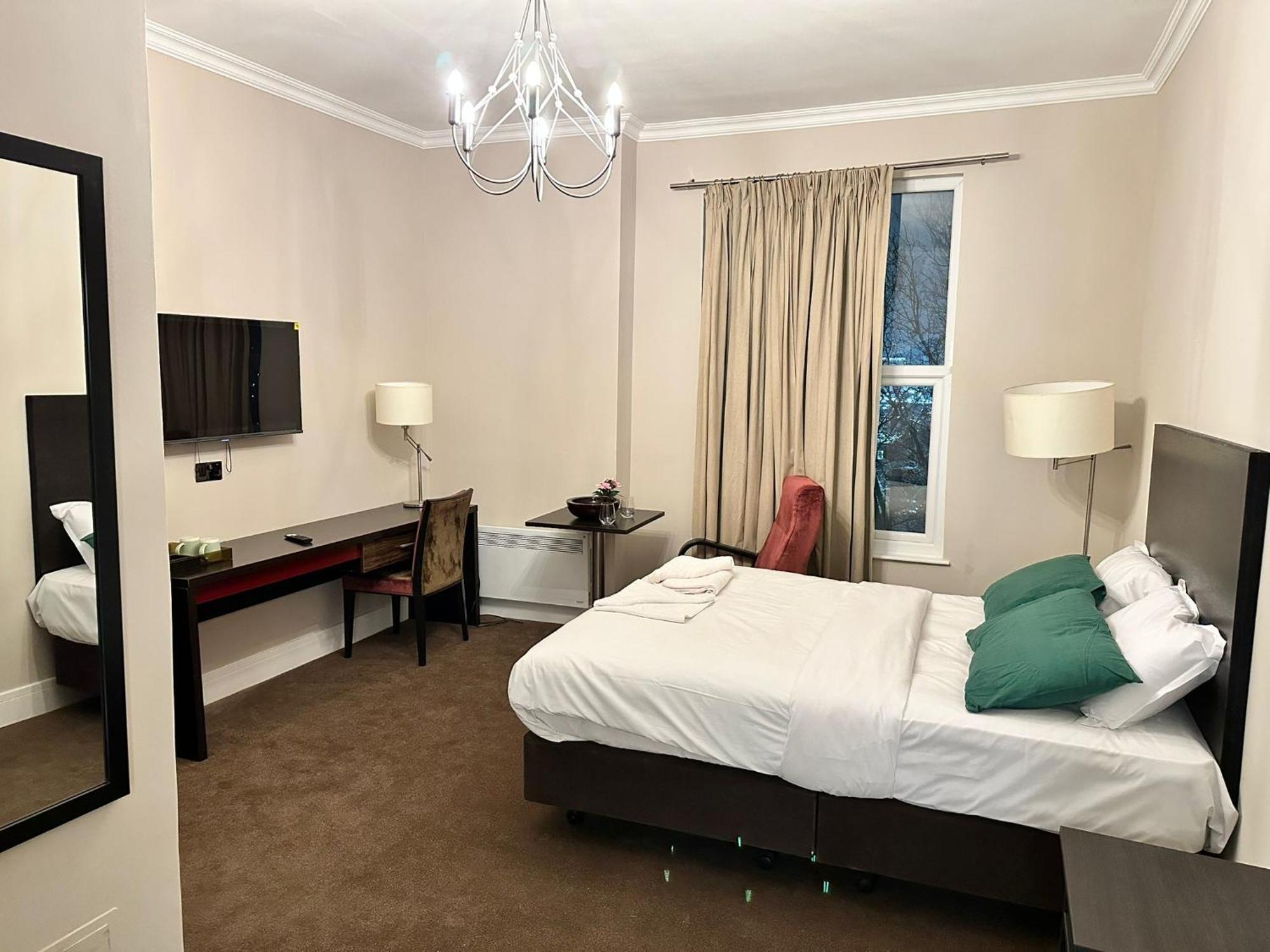 Green Ariana Hotel - Near Wembley And Central ลอนดอน ภายนอก รูปภาพ